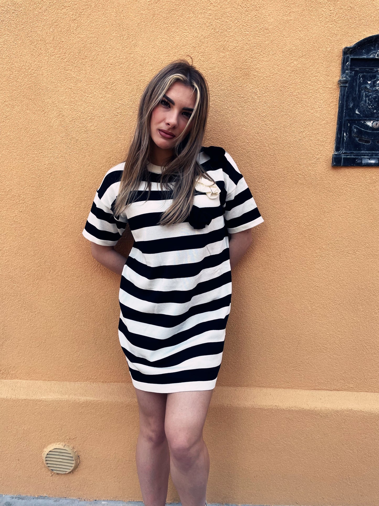 MISSLOVE - ABITO RIGA BIANCO/NERO