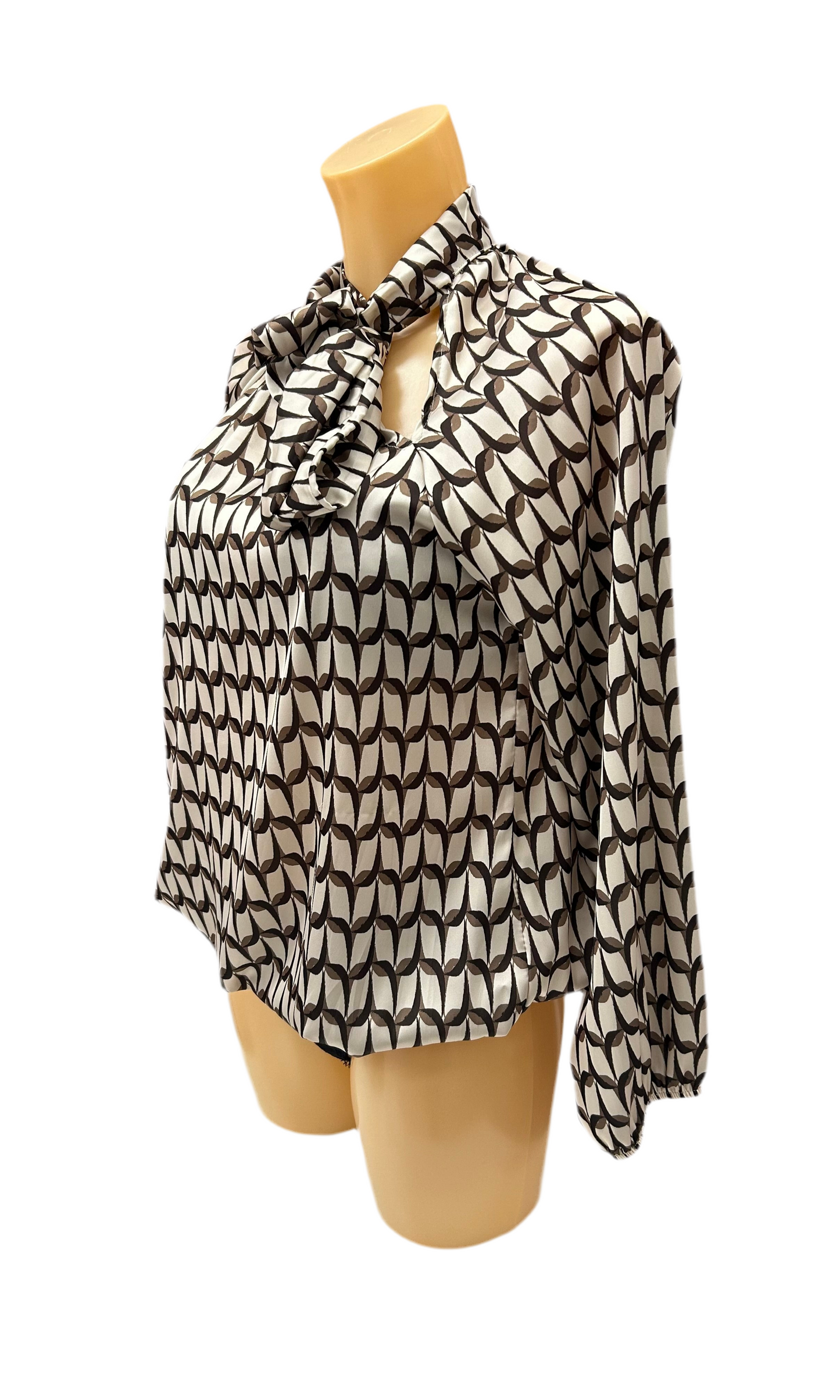 MISSLOVE - BLUSA FANTASIA GEOMETRICA